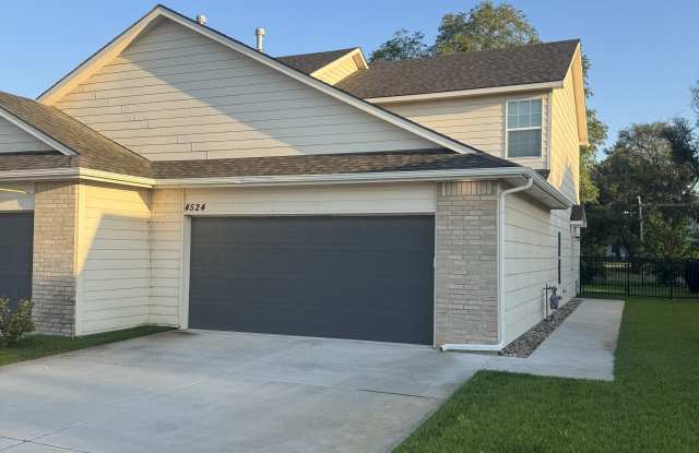 4524 N Sandplum St photos photos