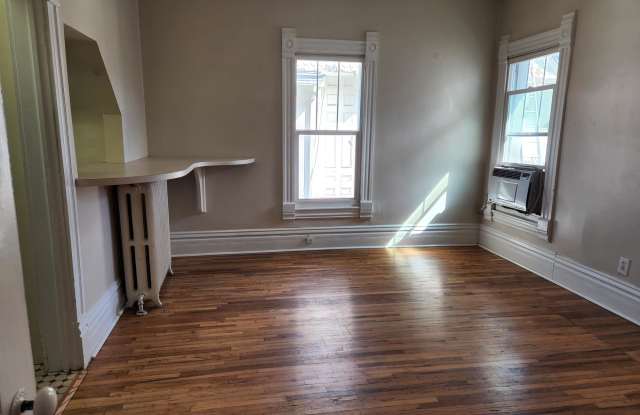 1639 North Ogden Street - 4 Gallery 3