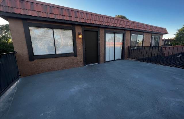 301 Brookside Lane photos photos