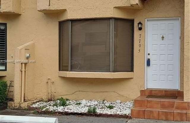 7795 SW 102nd Ln photos photos