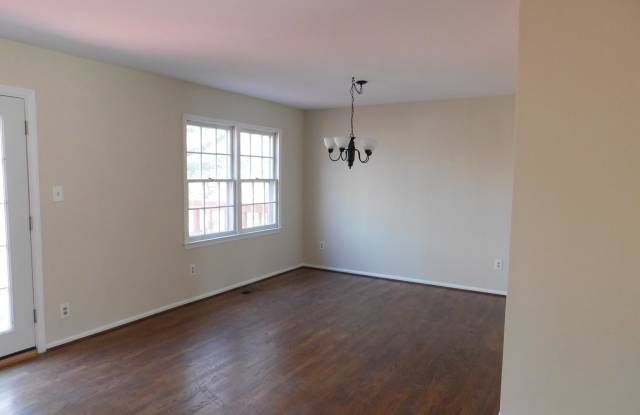 1123 EDWARD DRIVE Gallery 3