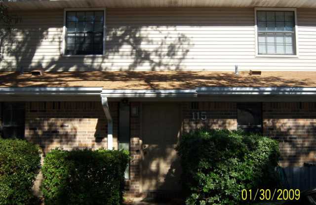 New Listing! photos photos