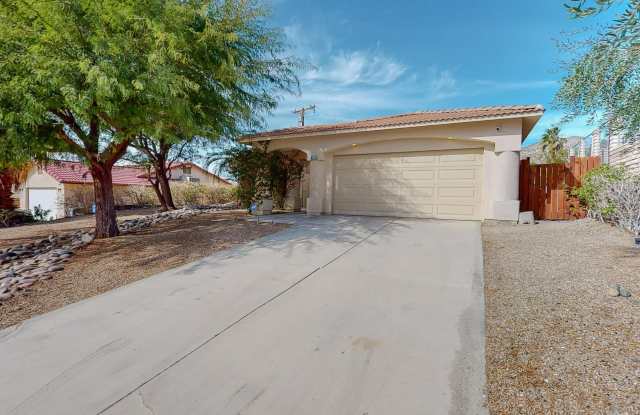 9319 Vista Del Valle Gallery 2
