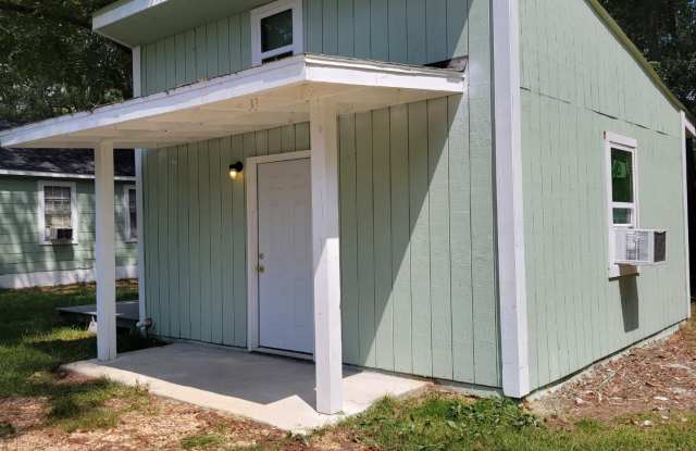 1106 Cherry Street - B - 1106 Cherry Street, Hattiesburg, MS 39401