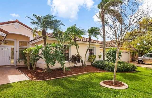 13420 Southwest 17th Court Gallery 1