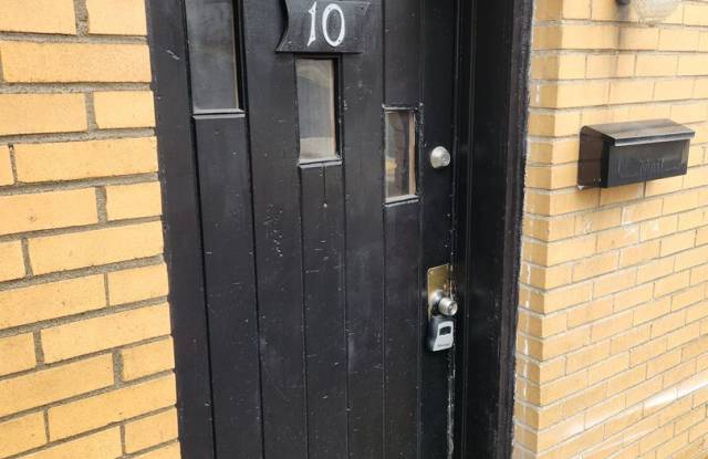 Newly Renovated 2 bedroom Section 8 NO APPLICATION FEE - 10 Almeda Street, Pittsburgh, PA 15207