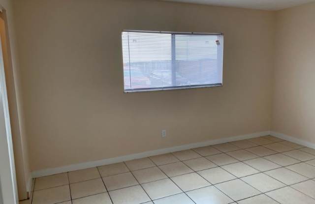 6527 52nd Terrace North 86 Gallery 2