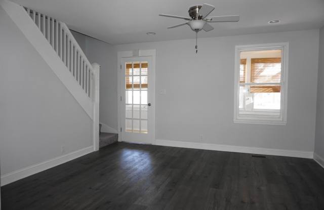 Completely Renovated 3 Bedroom w/ Garage in Dundalk! Gallery 3
