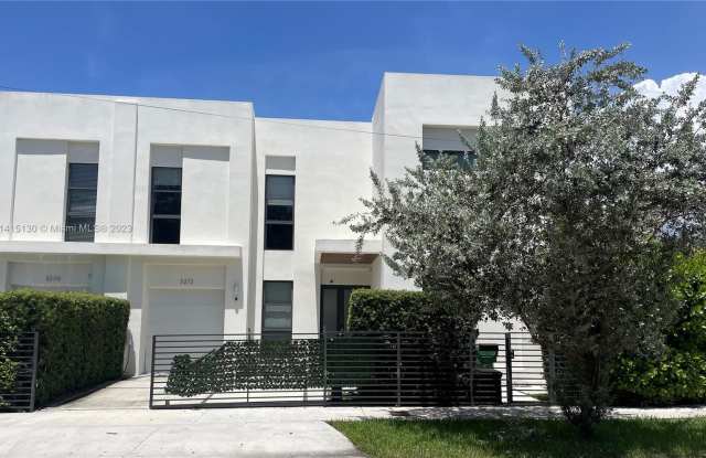 3272 Day Ave - 3272 Day Avenue, Miami, FL 33133
