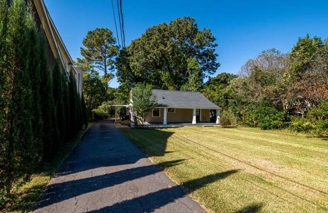 525 Forest Lane Gallery 2