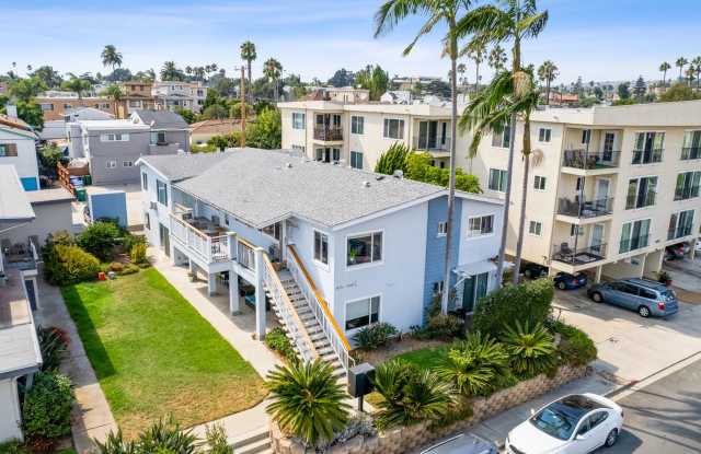 *OPEN HOUSE: 8/23 1:30-2:30PM* 2 Bed/1 Bath With Bay Views In Crown Point *W/D in Unit* photos photos