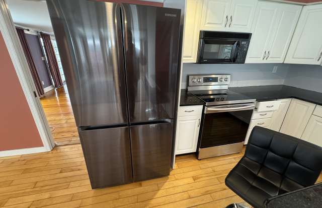 23 Mill Creek Road - 23 Mill Creek Road, Head of the Harbor, NY 11790