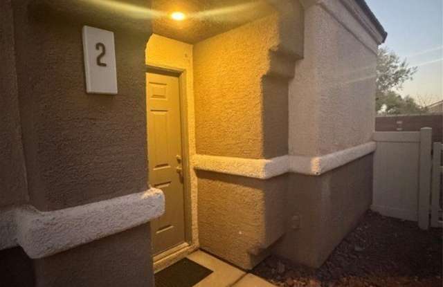 6732 LAVENDER LILLY photos photos