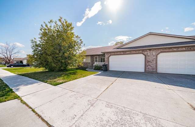 Single-Level 2 Bed / 2 Bath Ammon Home with Deck & Yard photos photos