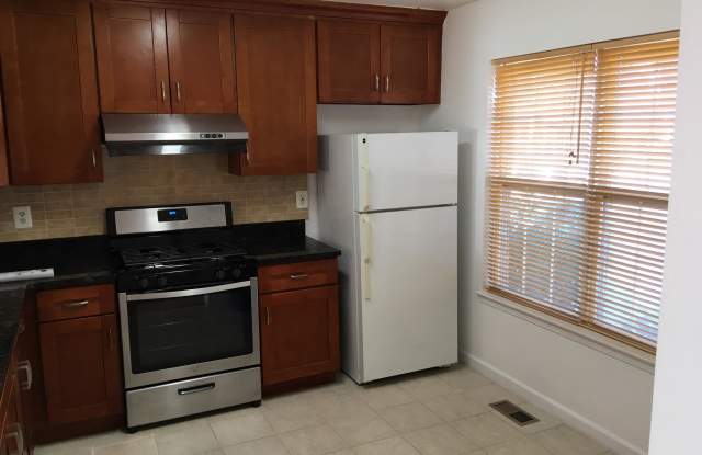 13243 LAKE GENEVA WAY Gallery 3