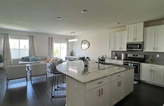 31 Gerhard Pl - 31 Gerhard Place, Morris County, NJ 07950