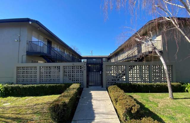 625 N. Commerce Street photos photos