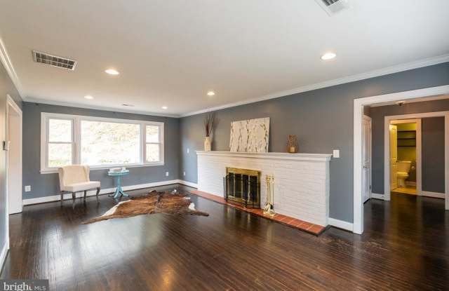 6722 QUEENS FERRY ROAD Gallery 3
