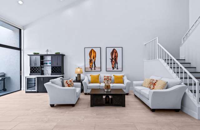 2442 Windsor Way Court Gallery 3