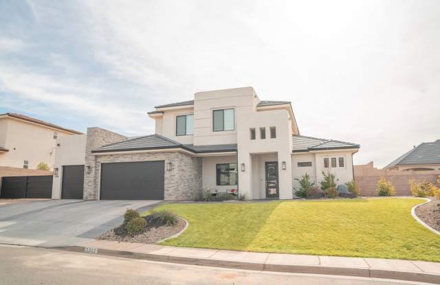 5 Bed, 3.5 Bath 3 Car Garage with a Pool! photos photos
