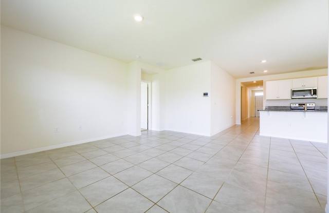 521 TALISI Loop Gallery 4
