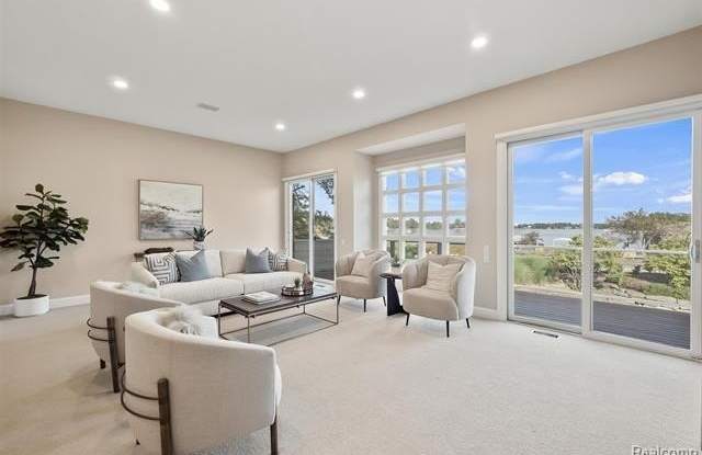 3782 PINE LAKE KNOLL Drive Gallery 4