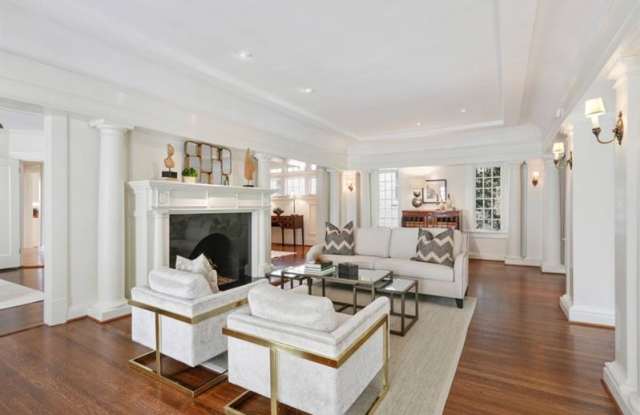 16 Walker Terrace NE Gallery 4
