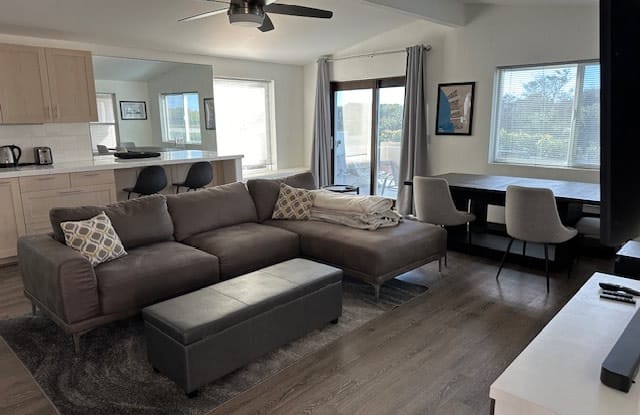 6550 Ponto Drive2 - 6550 Ponto Drive, Carlsbad, CA 92011