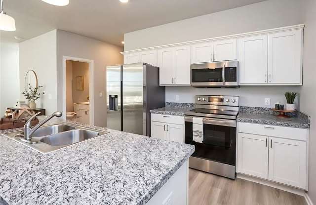 Modern Living in a Peaceful Retreat/ Townhome in Waukee for rent! photos photos