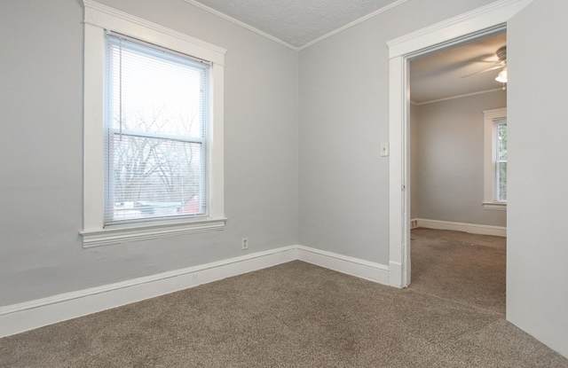 2811 Henninger Rd, Cleveland, 44109 photos photos