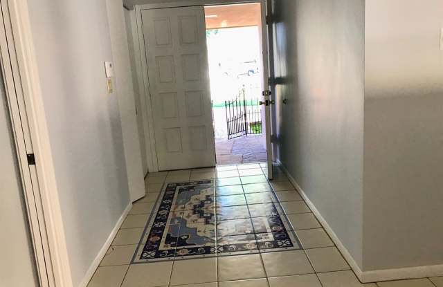 13934 Chandler Boulevard Gallery 2