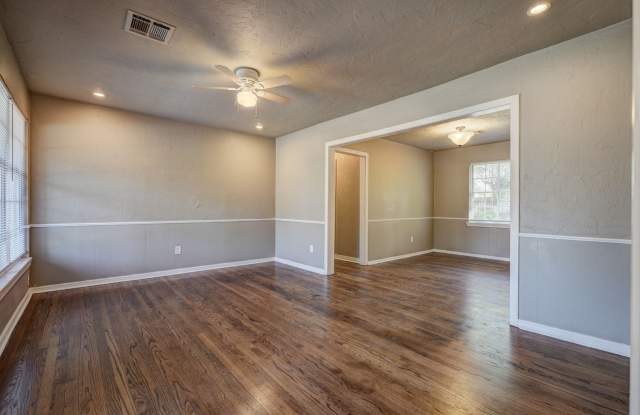 1824 Andover Ct Gallery 4