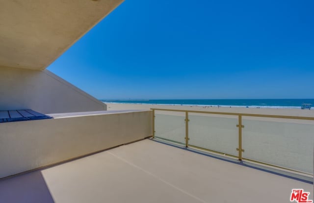 2 Ketch St unit: 204 photos photos