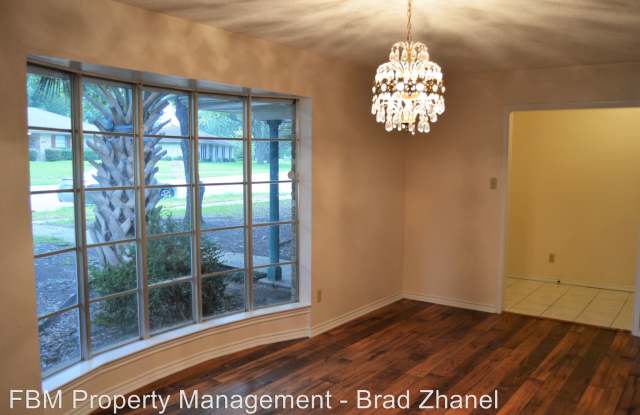 1906 Yorkstown Dr Gallery 4