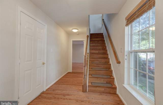 6948 BANCHORY COURT Gallery 2