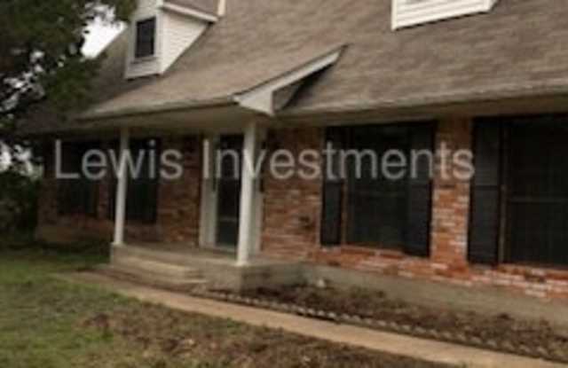 3001 Interstate 35 - 3001 North Freeway, Fort Worth, TX 76106