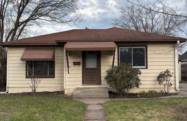 4534 Zane Ave N - 4534 Zane Avenue North, Crystal, MN 55422