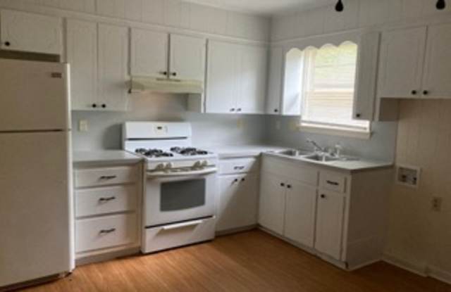 8013 Bronco Lane photos photos