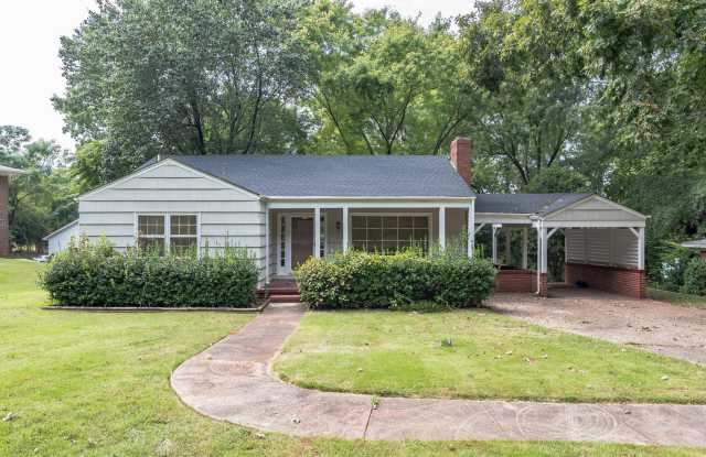 Amazing 2bed 1bath for rent! - 2264 Red Mountain Terrace South, Birmingham, AL 35205