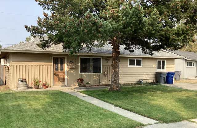 2304 Boulder St, Richland - 2304 Boulder Street, Richland, WA 99352