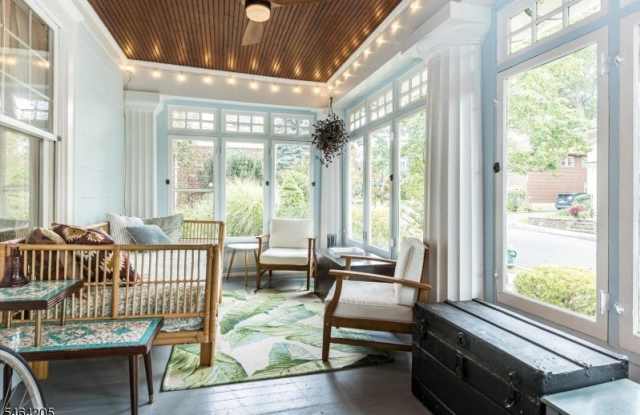 115 Sherman Pl Gallery 3