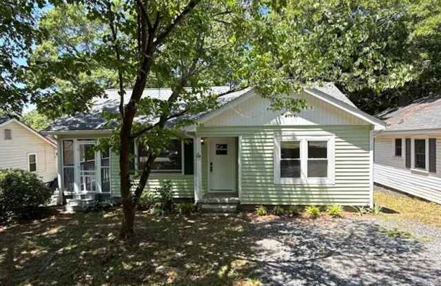 4 Bed 2 Bath in Roswell! photos photos
