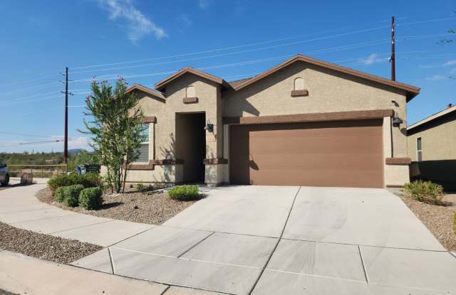 SILVERBELL CROSSINGS 4bedroom/ 2bath Gallery 1