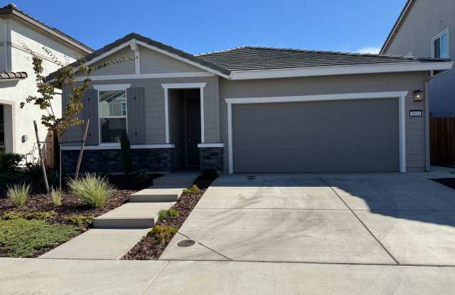 Newer build in gated community with solar! Gallery 1