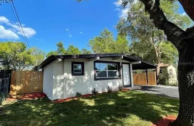 Charming 3BR House in Tampa Gallery 3