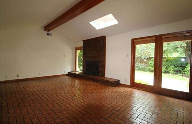 4254 Royal Ridge Drive Gallery 4