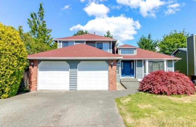 Updated 4 bedroom Federal Way Home with Air conditioning! photos photos