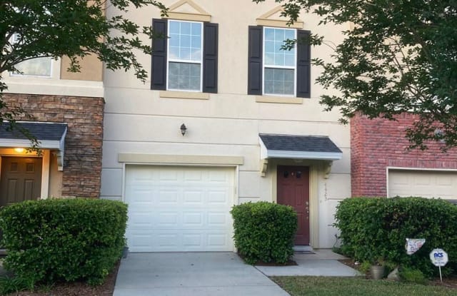 4423 Ellipse Drive - 4423 Ellipse Drive, Jacksonville, FL 32246