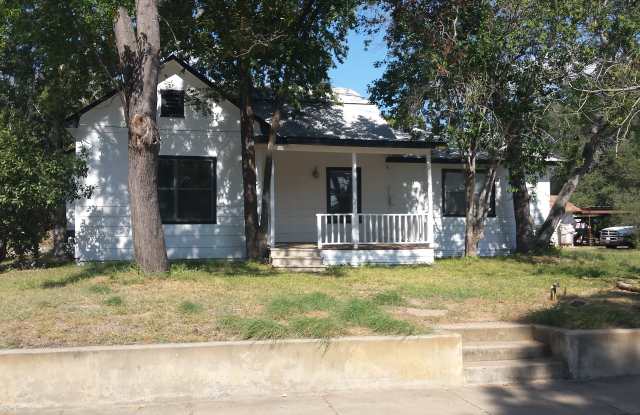 786 School Dr - 786 School Dr, Poteet, TX 78065