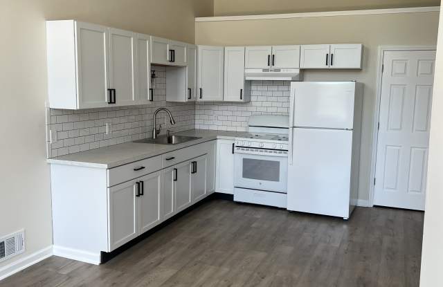 807 W Main St photos photos